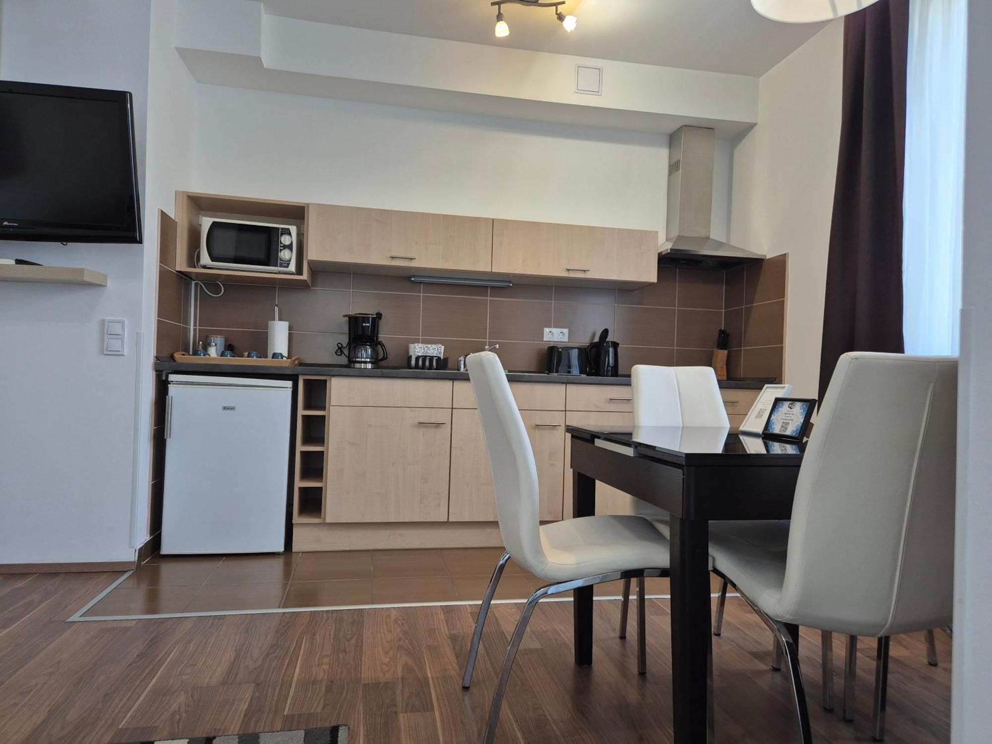 Corvin Residence Apartments Budapest Exterior photo