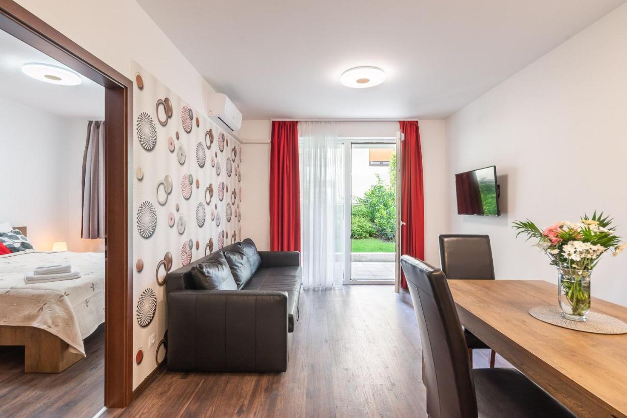 Corvin Residence Apartments Budapest Exterior photo