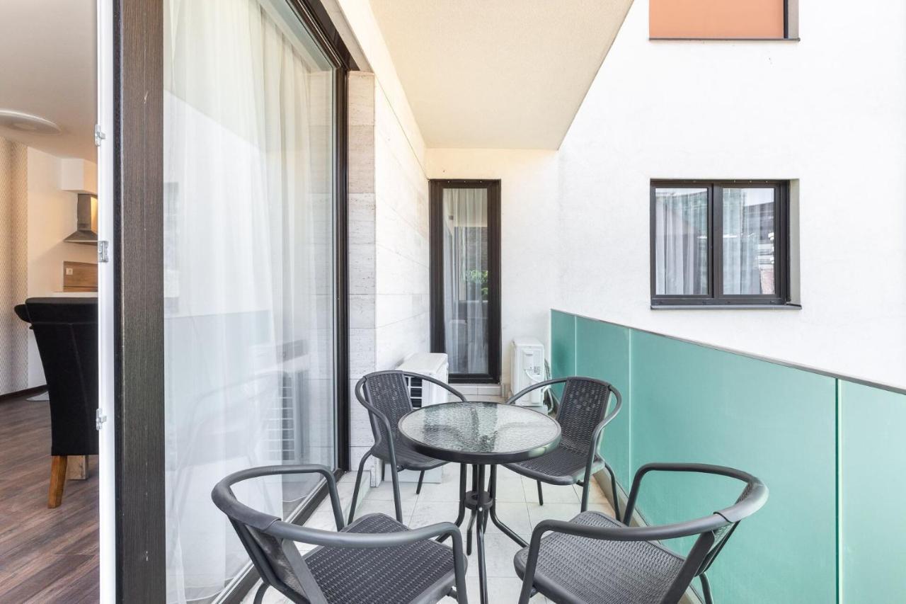 Corvin Residence Apartments Budapest Exterior photo