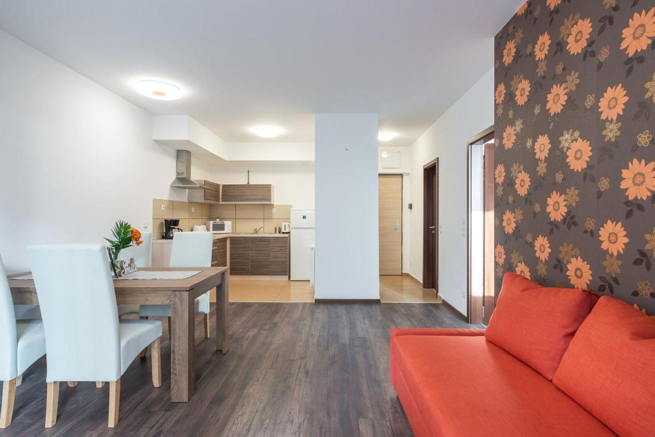 Corvin Residence Apartments Budapest Exterior photo