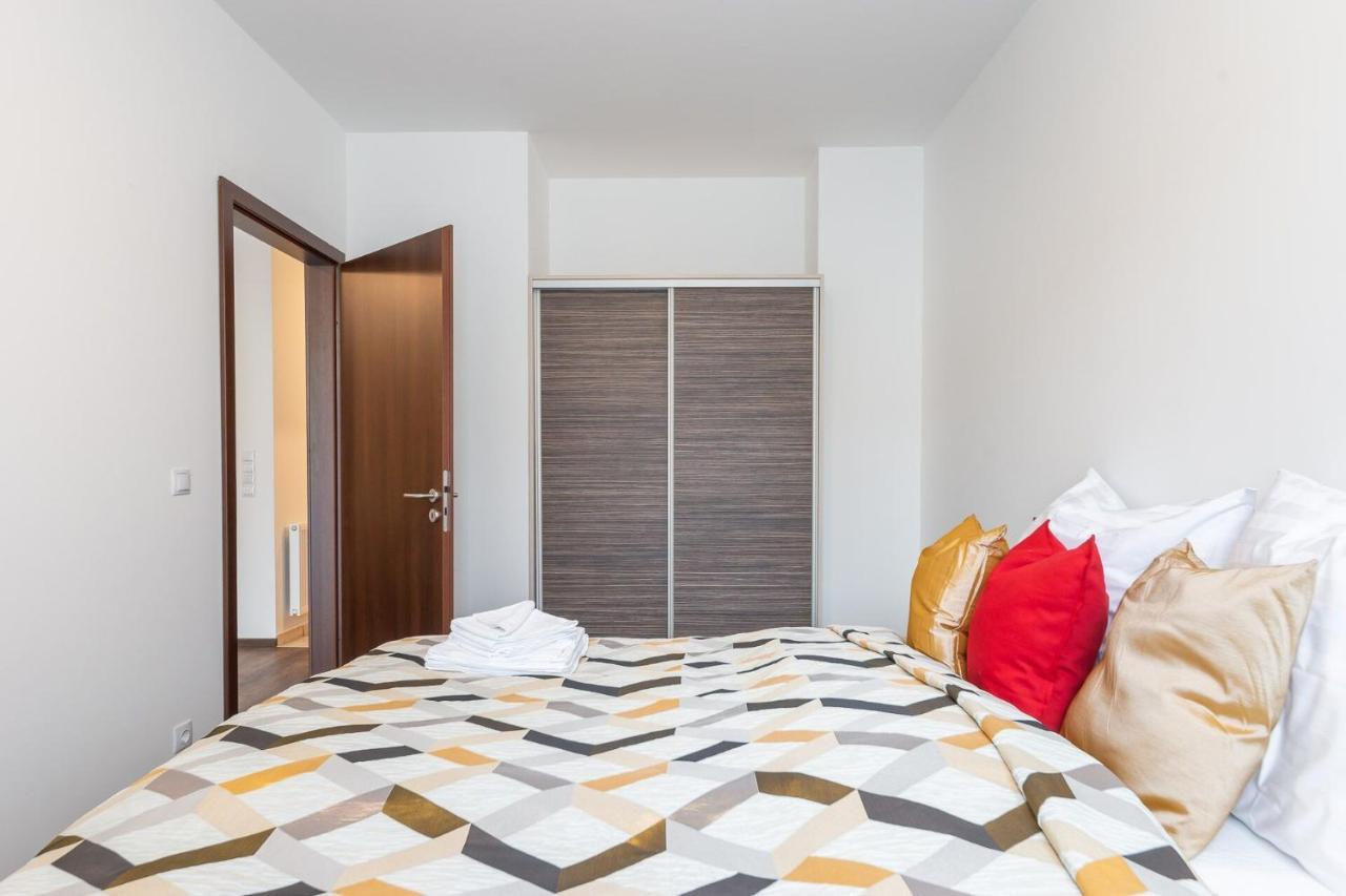 Corvin Residence Apartments Budapest Exterior photo
